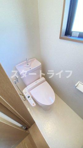 大阪市淀川区東三国６丁目の賃貸マンションのトイレ