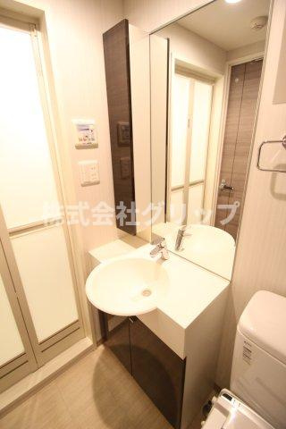 ガーラ・シティ川崎の独立洗面台