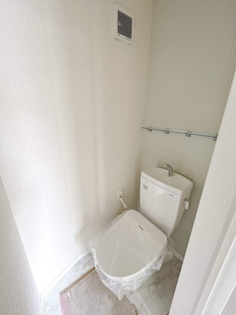 川崎市多摩区菅馬場２丁目のアパートのトイレ