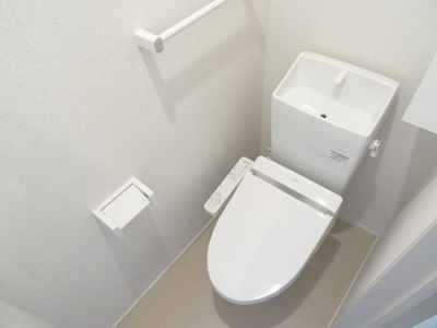 【トイレ】 | ホワイトハウス弐番館 | コンパクトで使いやすいトイレです