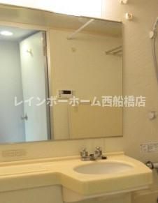パティオス1番館の洗面所