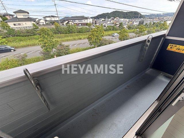 ヴィオラ真崎町のバルコニー|※別号室写真(同タイプ)
