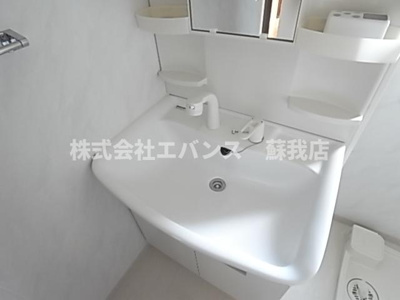 【独立洗面台】 | エスペランサA | 朝の支度にも助かる、独立の洗髪洗面化粧台