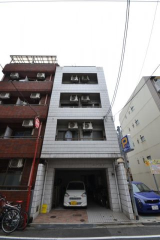 山脇ビルの外観