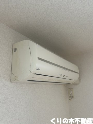 【設備】 | ソーホー　ビレッジ | エアコンです