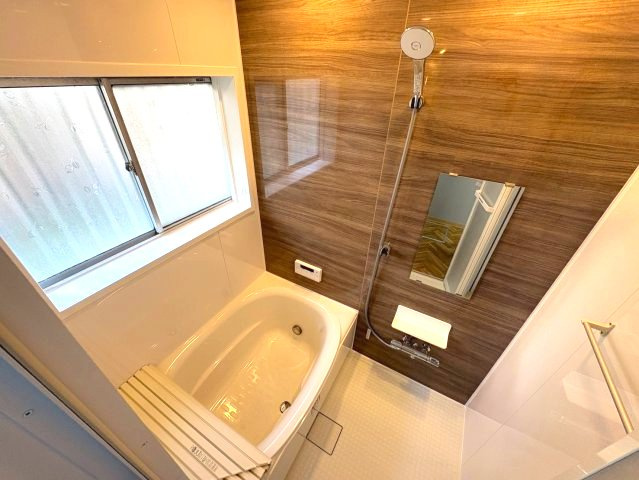須賀1丁目貸家の浴室