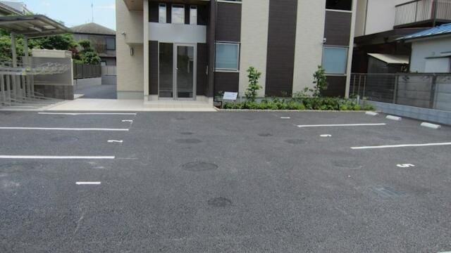 ファルケヴィラの駐車場