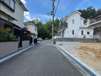 【前面道路含む現地写真】 | 高槻市東城山町　売土地