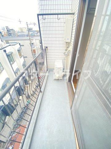 大阪市淀川区木川西１丁目の賃貸マンションのバルコニー