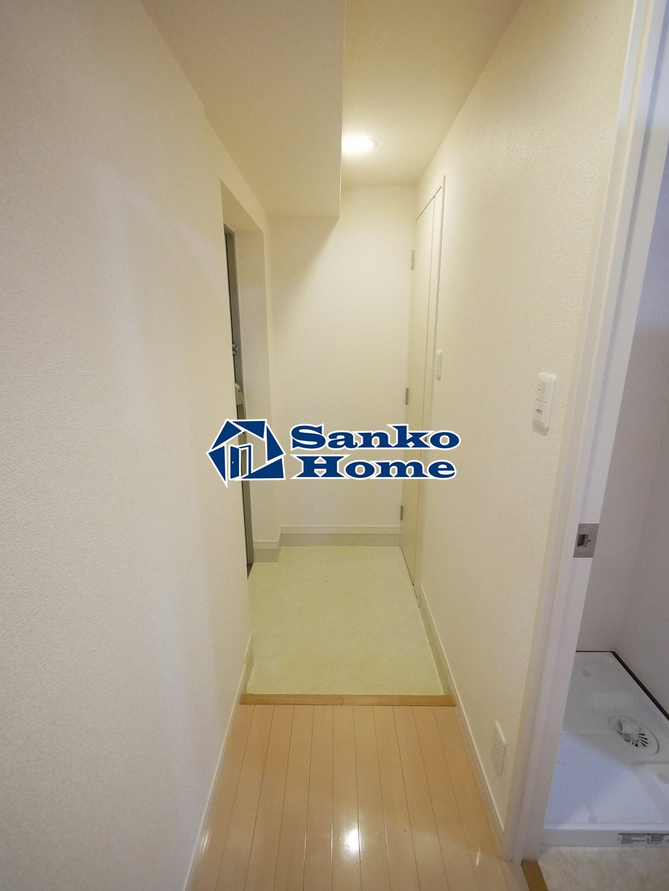 INSULAの玄関