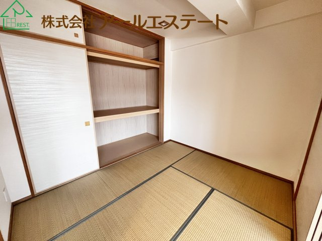 アルファスマート姫路市役所南　　山陽電鉄「手柄駅」徒歩15分の和室