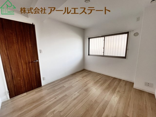 アルファスマート姫路市役所南　　山陽電鉄「手柄駅」徒歩15分の洋室