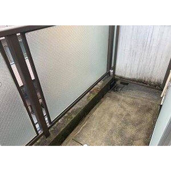 岸辺豊商ハイツⅡのバルコニー
