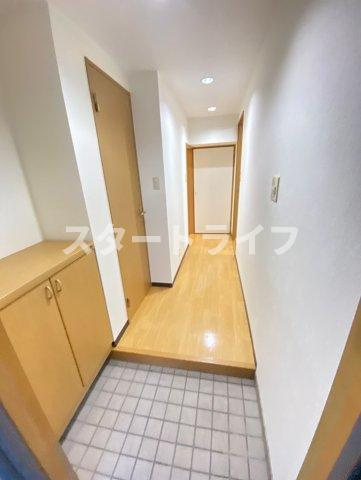 吹田市豊津町の賃貸マンションの玄関