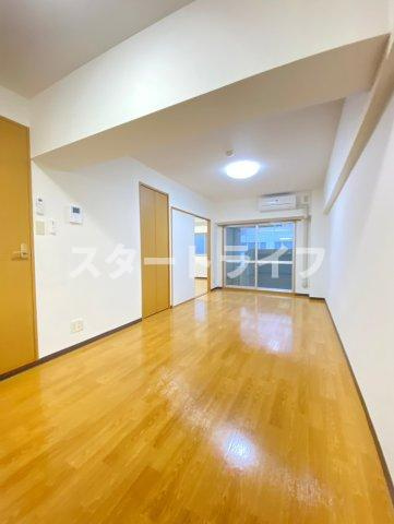 吹田市豊津町の賃貸マンションの居間・リビング