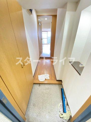 吹田市豊津町の賃貸マンションの玄関