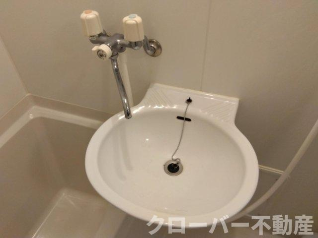 レオパレスクリスマスローズの洗面所