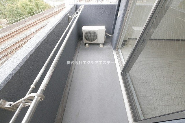 U-ro鶴橋駅前のバルコニー