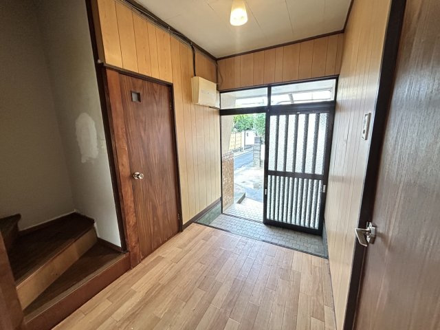 豊橋市小松町字北郷の中古一戸建の玄関|玄関、廊下