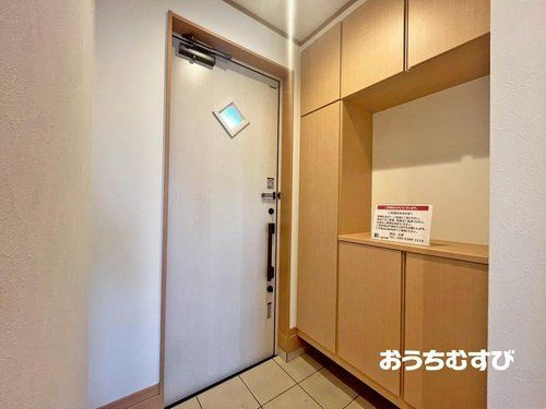 守山区脇田町807の玄関