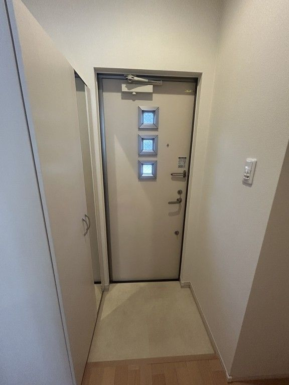スプランドゥール春日の玄関