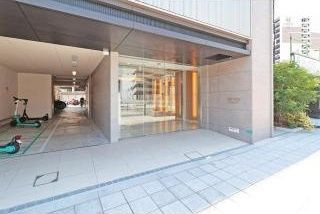 大阪市浪速区浪速東１丁目の賃貸マンションのエントランス
