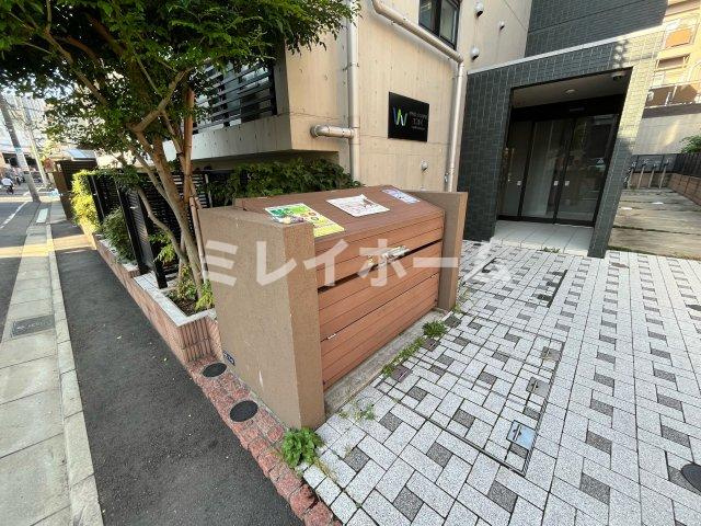 ウェルスクエアイズム大森西のエントランス