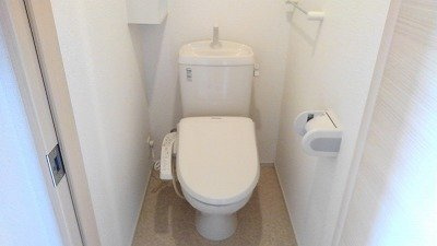 清潔感のあるトイレです