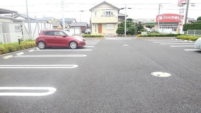 駐車場に車を止められます