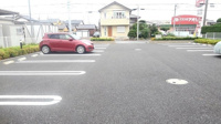 駐車場に車を止められます