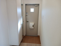シンプルで使いやすい玄関です