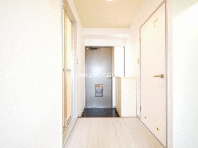 シャルマン昭和町の玄関
