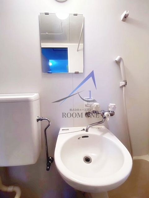 ユーハイツ御徒町の洗面所|洗面台です。