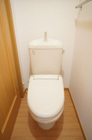 清潔感のあるトイレです