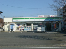 ファミリーマート 東所沢駅前店まで230m
