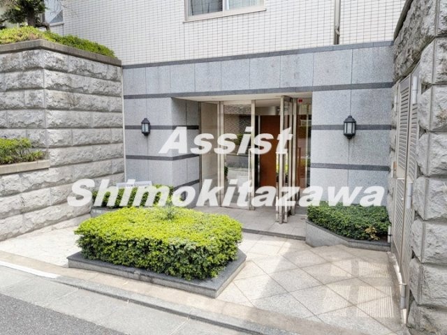 ヒルトップ北沢のエントランス