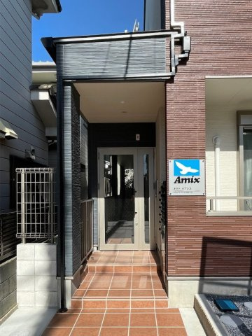 ゆとりのあるエントランスです