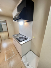 明るい色調の室内です