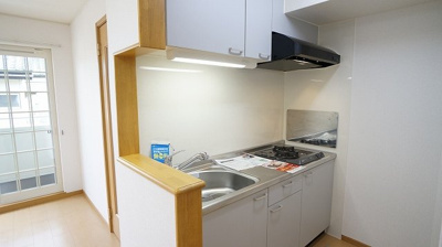 コンパクトなキッチンで掃除もラクラク