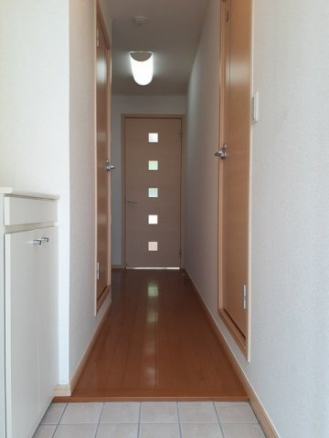 シンプルで使いやすい玄関です