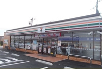 セブンイレブン東栢山店まで300m