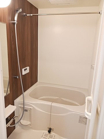 コンパクトで使いやすいお風呂です