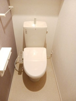 コンパクトで使いやすいトイレです
