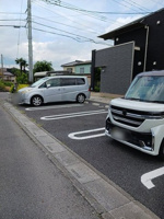 駐車場があるので、車を買う予定の方も安心です