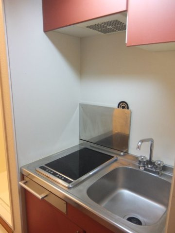 2口電気コンロのキッチン