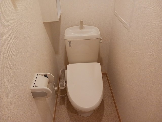 清潔感のあるトイレです