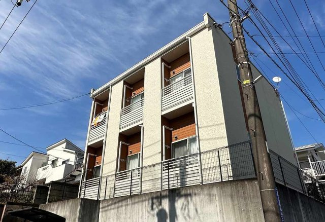 落ち着いた雰囲気の外観です