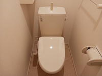 コンパクトで使いやすいトイレです