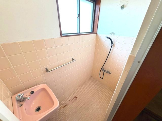 加太2丁目一戸建のシャワールーム