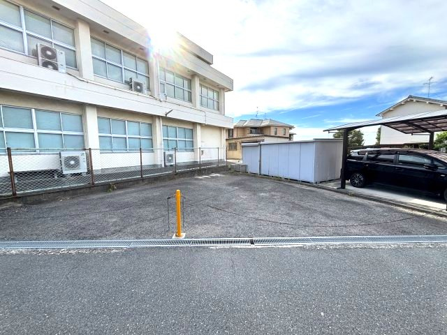 加太2丁目一戸建の駐車場